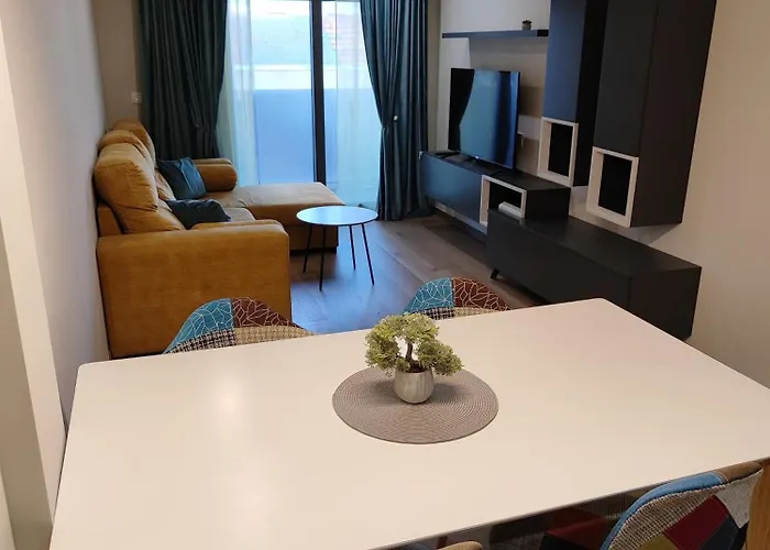 Schoene Mit Pool Und Parking, 50m Zum Strand, Spanien * Torrevieja