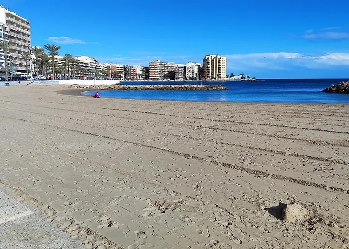 Schoene Mit Pool Und Parking, 50m Zum Strand, Spanien * Torrevieja