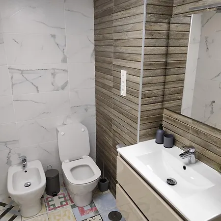 Schoene Mit Pool Und Parking, 50m Zum Strand, Spanien