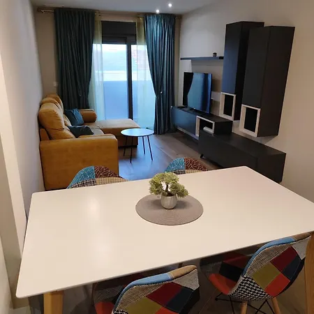 Schoene Mit Pool Und Parking, 50m Zum Strand, Spanien * Torrevieja